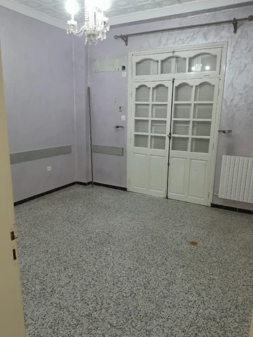 Location Appartement Niveau de villa F4 Chlef Chlef