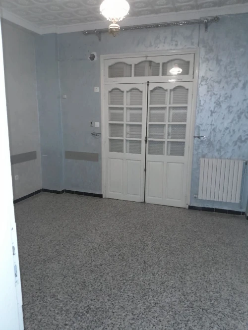 Location Appartement Niveau de villa F4 Chlef Chlef
