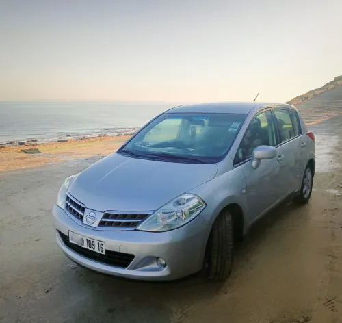 Nissan Tiida 5 portes 2009 Tekna