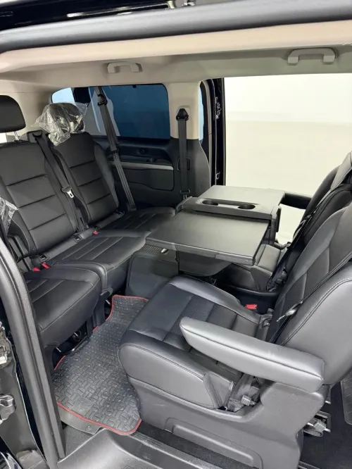 Peugeot Traveller 2025 Business
