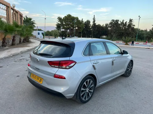 Hyundai i30 2019 Toute options