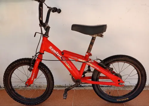 Vélo de enfant avendre (confort)