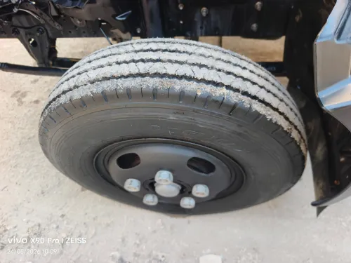 TOYOTA HiNO à benne 300 611 2014