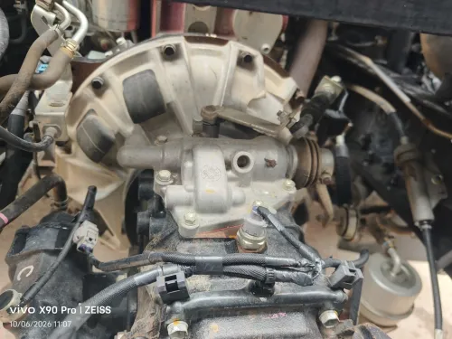 TOYOTA HiNO à benne 611 2013