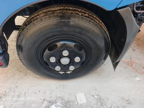 TOYOTA HiNO à benne 300 611 2014