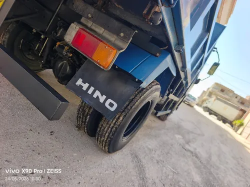 TOYOTA HiNO à benne 300 611 2014