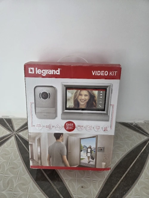 Visiophone Legrand neuf - Kit complet avec écran tactile