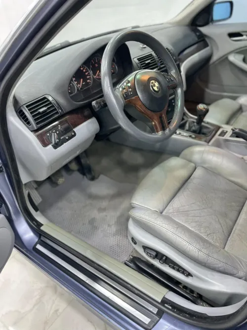 BMW Série 3 2002 E46