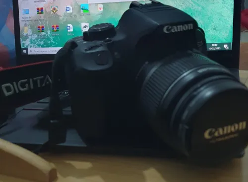 Canon 700D 