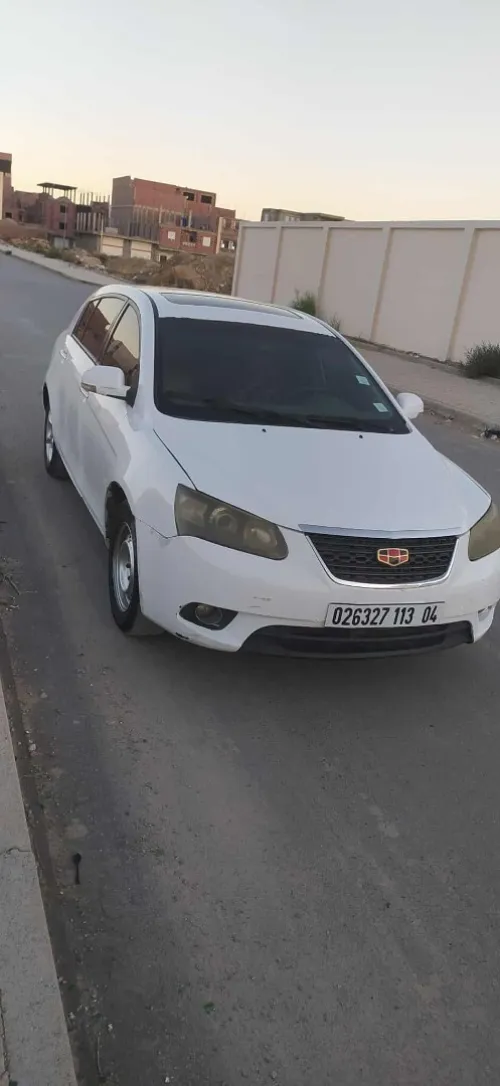 Geely Emegrand 2013 