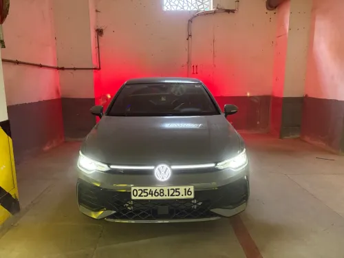 Volkswagen Golf 8 2025 R-Line