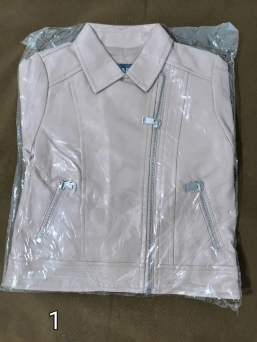 Vente lot de vêtements pour enfants بيع لو ملابس اطفال جملة 