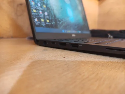 Dell latitude 7400 i5 8350u écran FHD tactile 14 " 16 ram 512ssd nvme batterie 5h état 9.5/10