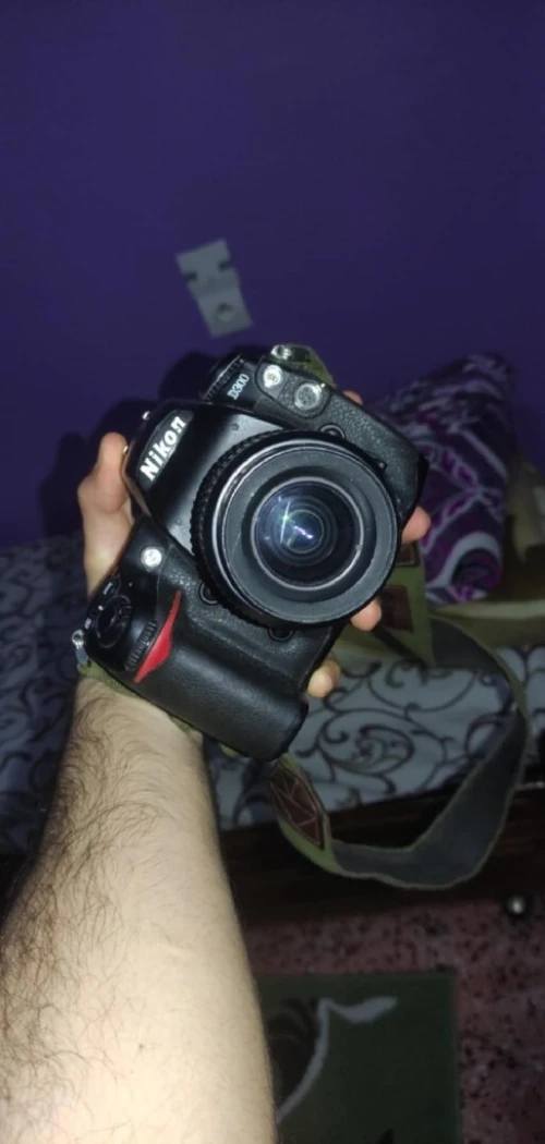 Nikon D300, 34clik, 9/10 avec chargeur original et batterie. Prix affaire 
