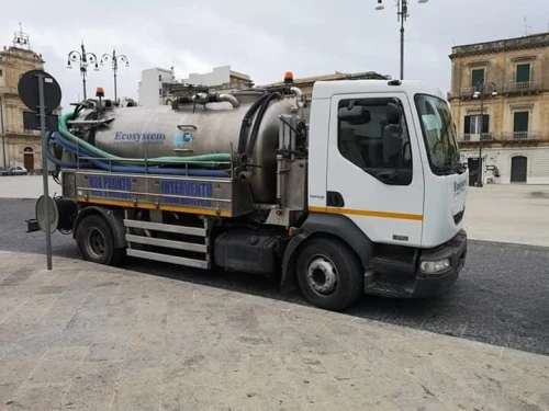 Camion vidange débouchage