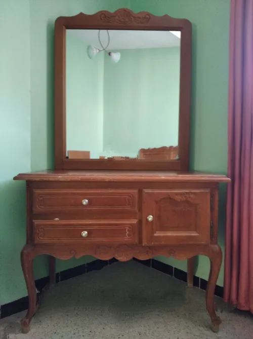 Chambre à coucher bois hêtre: lit + 2 tables de nuit + coiffeuse