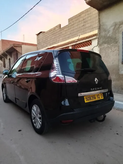 Renault Scenic 2012 Boss
