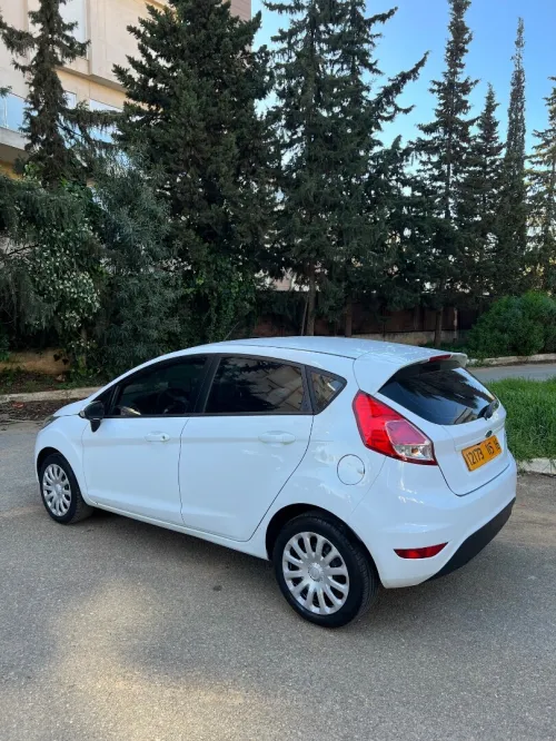 Ford Fiesta 2015 Trend Look