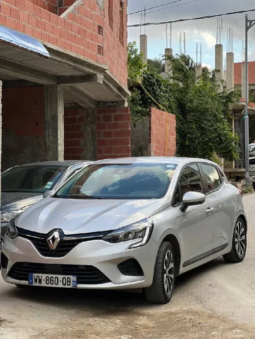 Renault clio 5 2022 .