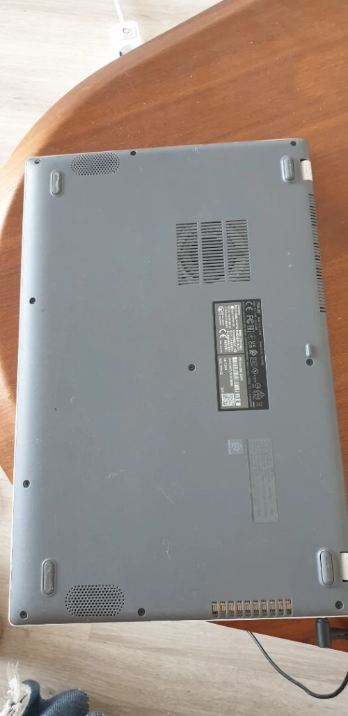 ASUS VIVOBOOK X515E I3 11th 8GB 256GB SSD