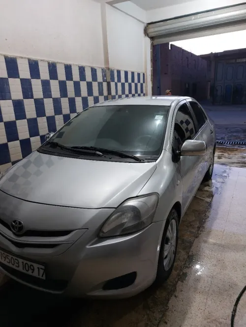 Toyota Yaris Sedan 2009 Yaris Sedan