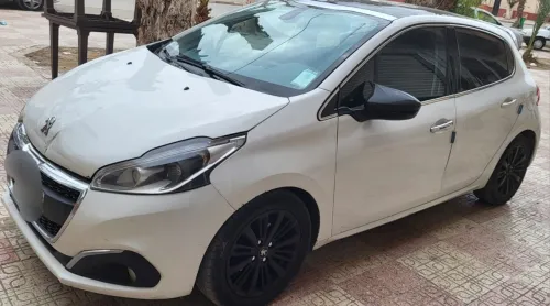 Peugeot 208 2015 208