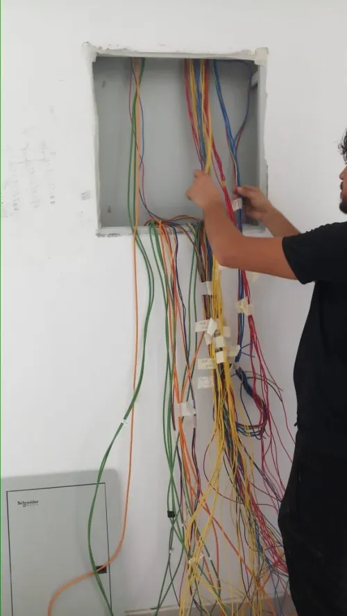 Électricien 