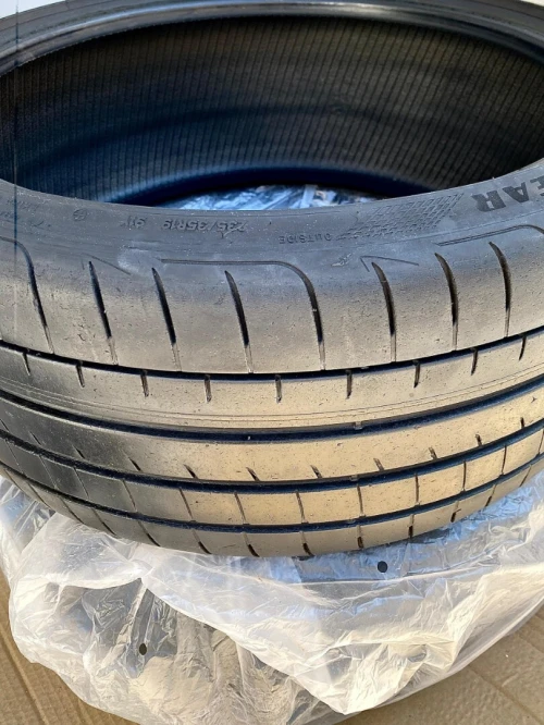 PNEUS GOOD YEAR 235/35R19