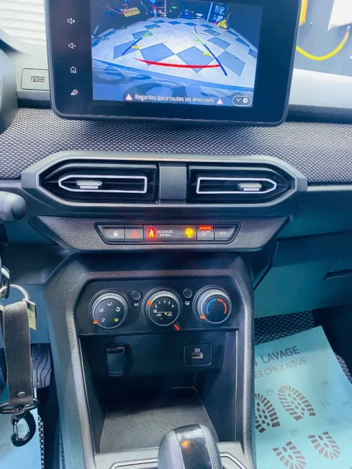 Dacia Sandero 2023 Essential