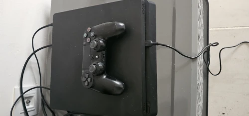 Ps4 slim