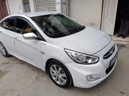 Hyundai Accent RB  5 portes 2018 GL DZ