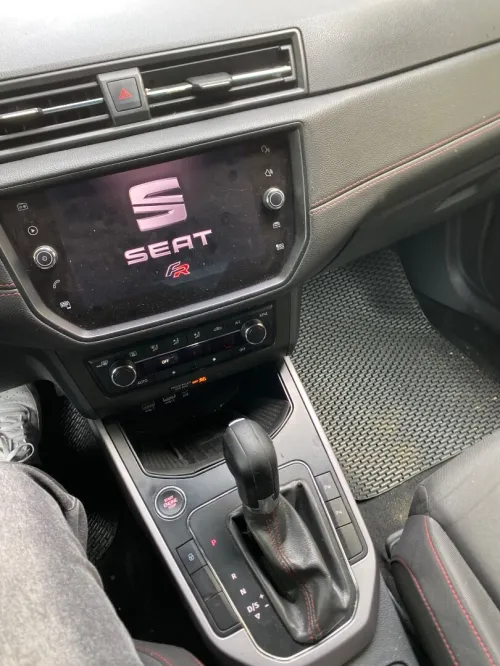 Seat ARONA 2019 FR 17
