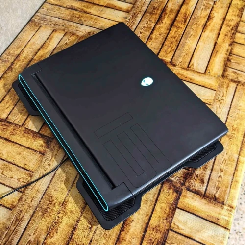 ALIENWARE M15 R7