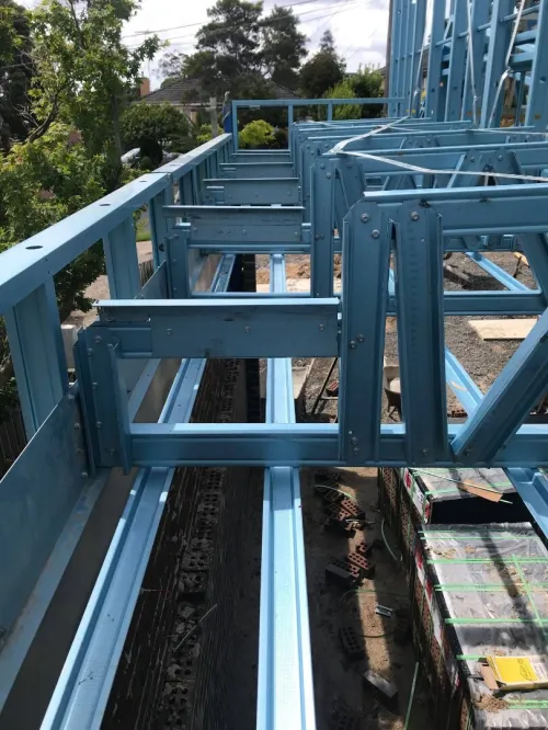étude et fabrication et  montage des structures métalliques, bâtiments et travaux divers