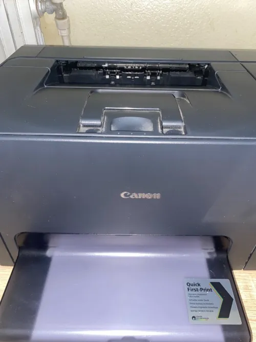 Imprimante canon I-SENSYS LBP7018C