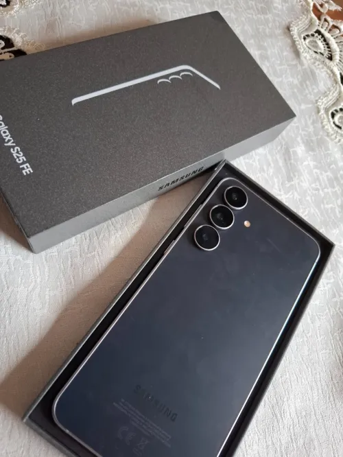 Samsung Galaxy S25 FE