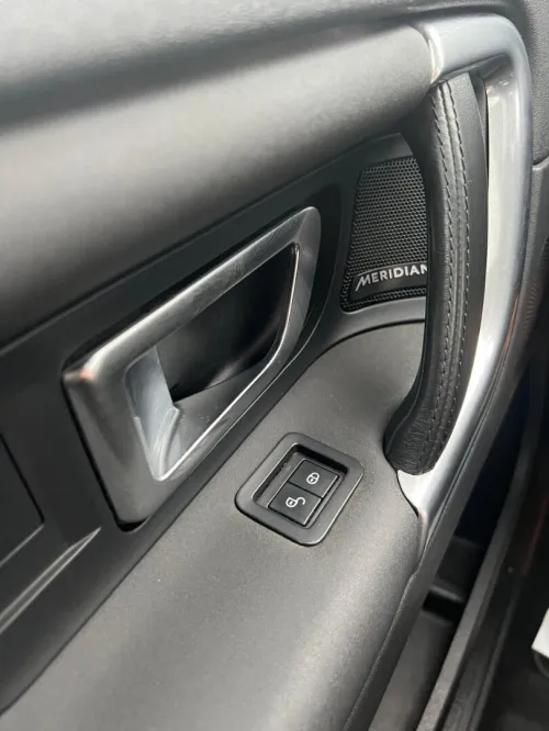 Land Rover Sport Discovery HSE 2019 07 places 4*4