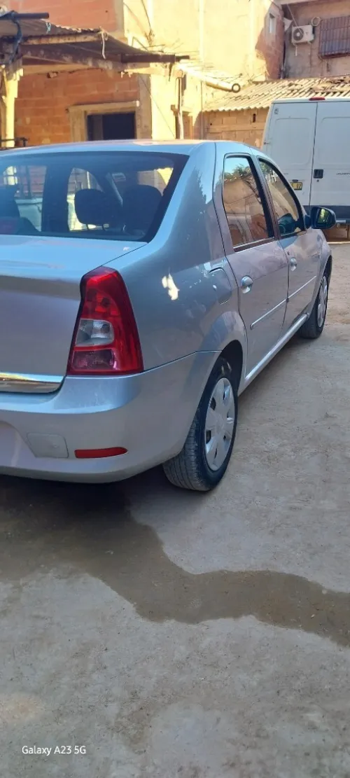 Dacia Logan 2012 Latot