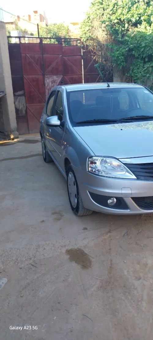 Dacia Logan 2012 Latot