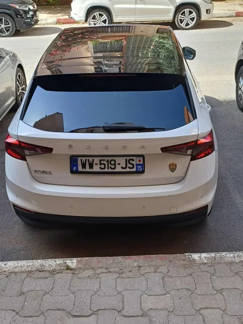 Skoda Fabia 2022 Style (avec toit panoramique)