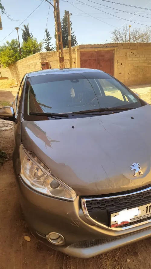 Peugeot 208 2015 Allure