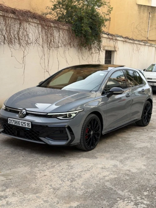 Volkswagen Golf 8 2025 R