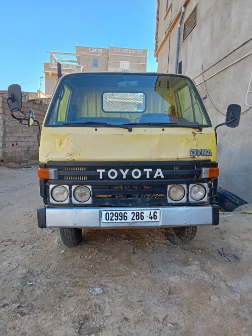 Toyota Aban 1986