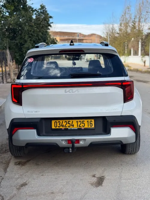 Kia Sonet  2025 Full