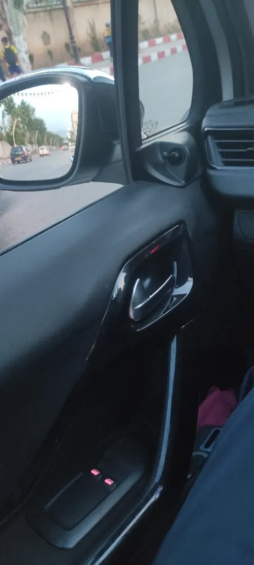 Peugeot 208 2015 Access