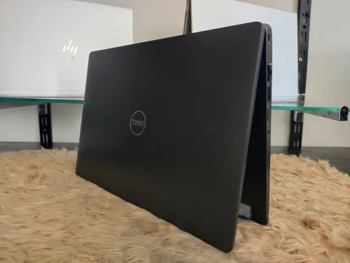 DELL LATITUDE 5300 i5/8 eme ram 8g ddr4 ssd 256g mvme