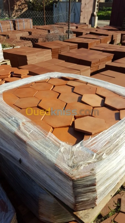 TOMETTE - HEXAGONALE - TERRE-CUITE