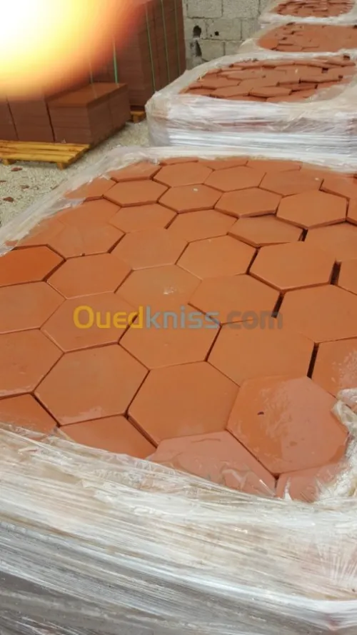 TOMETTE - HEXAGONALE - TERRE-CUITE