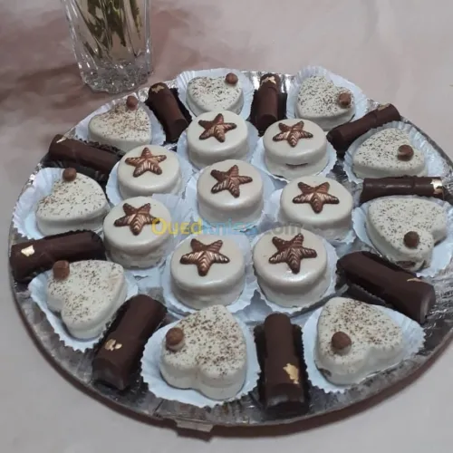 des gateaux traditionals et sec 