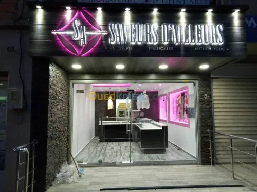 Panneaux, enseignes publicitaires 